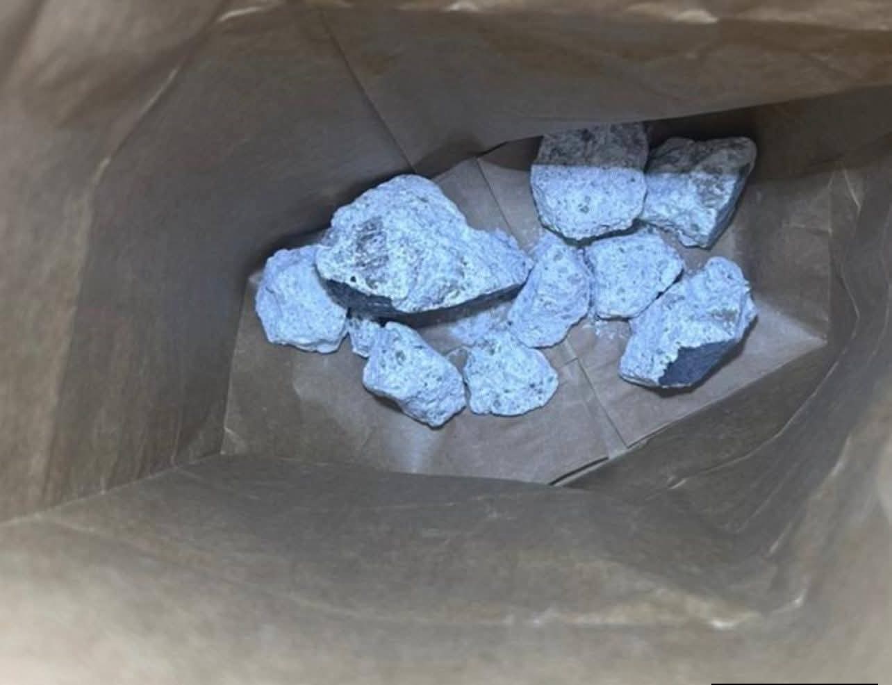 نيزك يخترق سقف منزل ويحول صاحبه إلى ثري فجأة