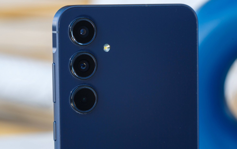 تحديث One UI 7 يصل إلى Samsung Galaxy A55 رسميا في أوروبا020 تحديث One UI 7 يصل إلى Samsung Galaxy A55 رسميا في أوروبا