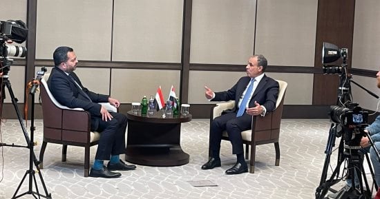 وزير الخارجية لقناة تركية: مذكرة ترسيم الحدود مع ليبيا باطلة ومعدومة الأثر القانونى