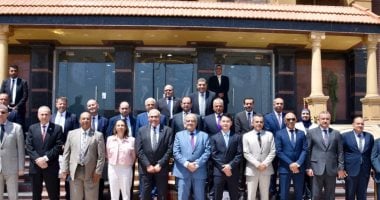 رئيس العربية للتصنيع يفتتح مراكز إنتاج جديدة بمصنع الطائرات