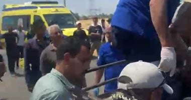 مصرع 15 عاملا وإصابة 32 آخرين.. أول لقطات لحادث الإسماعيلية المروع.. فيديو