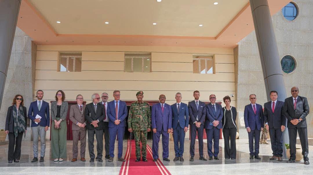 وفد الاتحاد الأوروبي في السودان.. انخراط سياسي جديد أم ممارسة ضغوط من الداخل