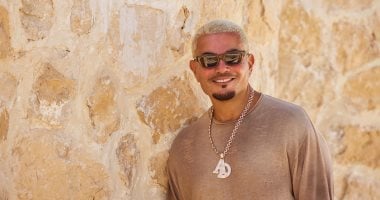 عمرو دياب يتصدر قائمة توب أنغامى بعد ساعات من طرح ألبومه حبيتك