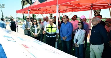 رئيس الوزراء يتفقد مواقع العمل بمشروع رفع كفاءة وتطوير الطريق الدولى الساحلى