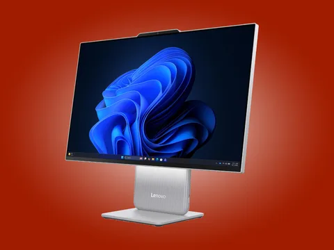 لينوفو تطلق حاسوب IdeaCentre AIO 24IWC11 المكتبي لمنافسة أجهزة iMac بشاشة 120 هرتز ومعالجات إنتل Wildcat Lake
