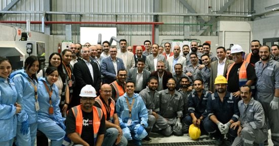رئيس الوزراء يفتتح توسعات شركة سيراج بمصنع فلير لأنظمة الإضاءة الحديثة