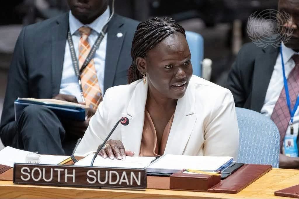 من طفلة لاجئة إلى وزيرة خارجية في جنوب السودان  