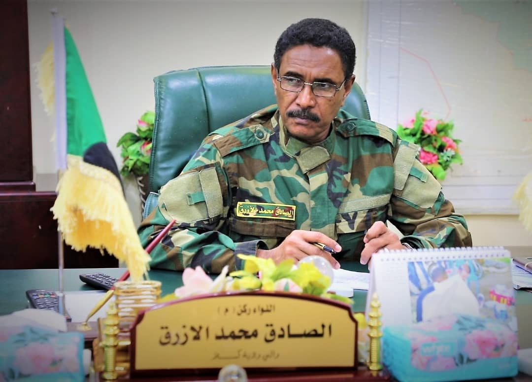 والي كسلا يواجه تظاهرات تطالب باقالته   