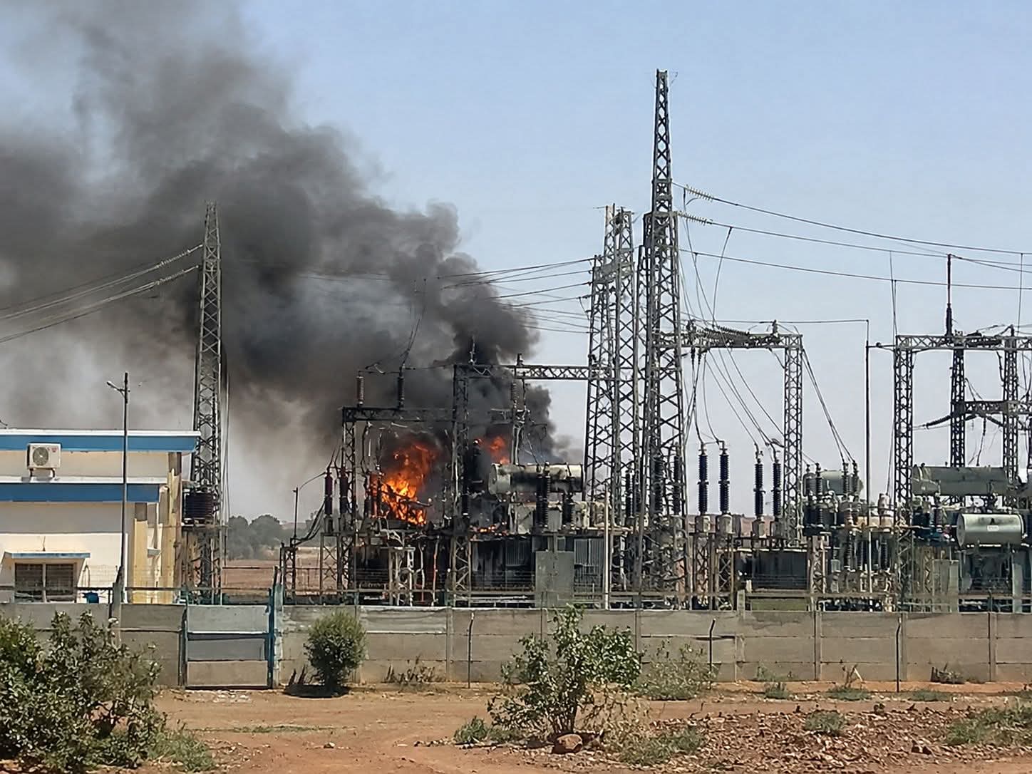 استهداف كهرباء تندلتي بالنيل الأبيض والجيش يبسط سيطرة جوية على نيالا ويدمر طائرة شحن  