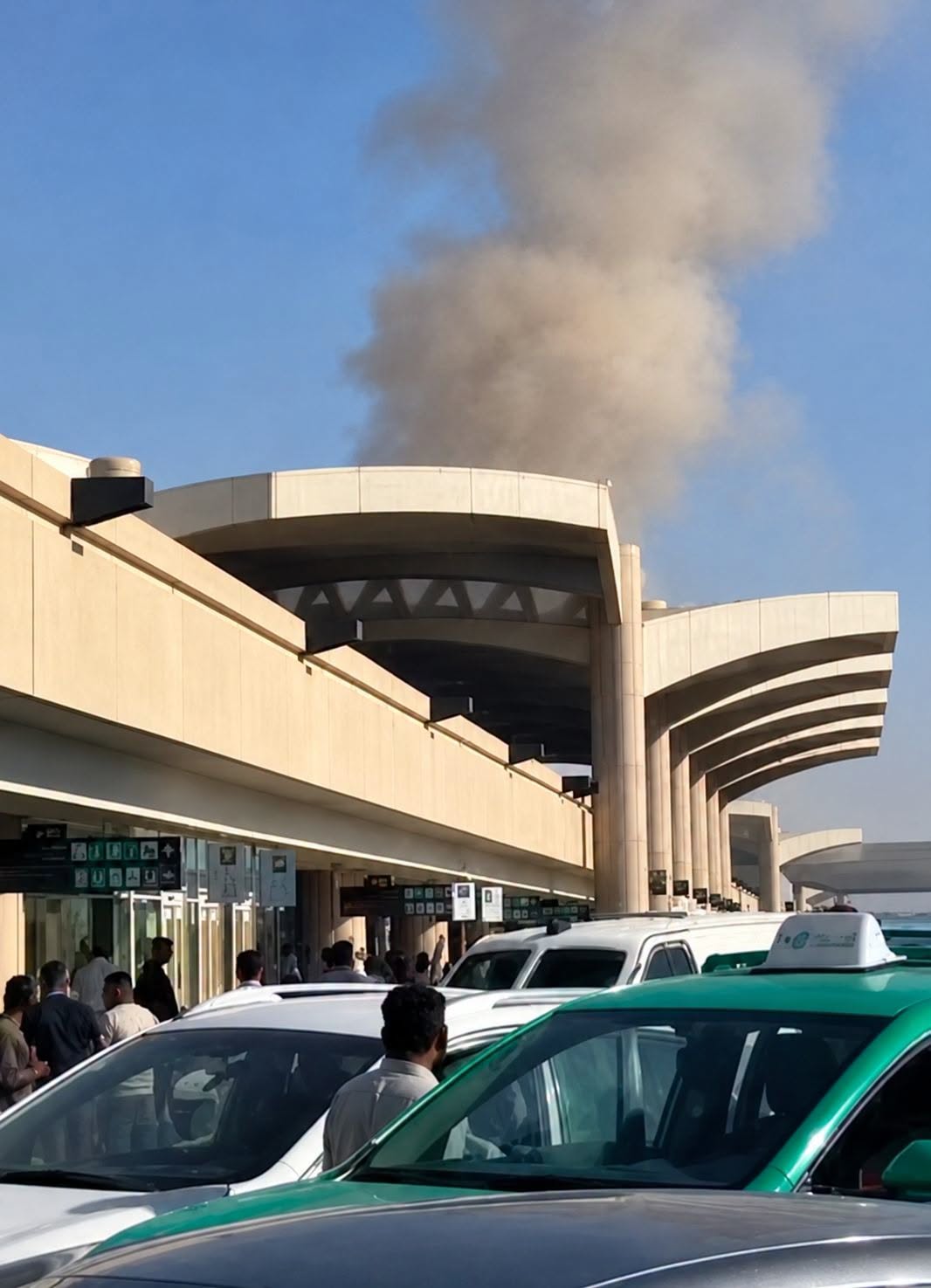 هجوم بالسيتي على مطار الملك خالد الدولي بالرياض وتعليق 119 رحلة  