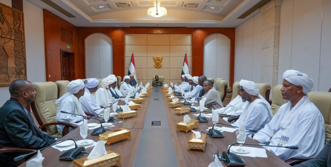 البرهان يتبرع بـ42 سيارة لمشروع الجزيرة والمناقل  