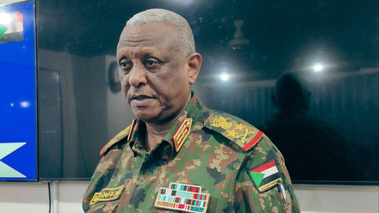 ياسر العطا: الراحل عمر النمير أول من ساند الجيش بالوقود في بداية الحرب  