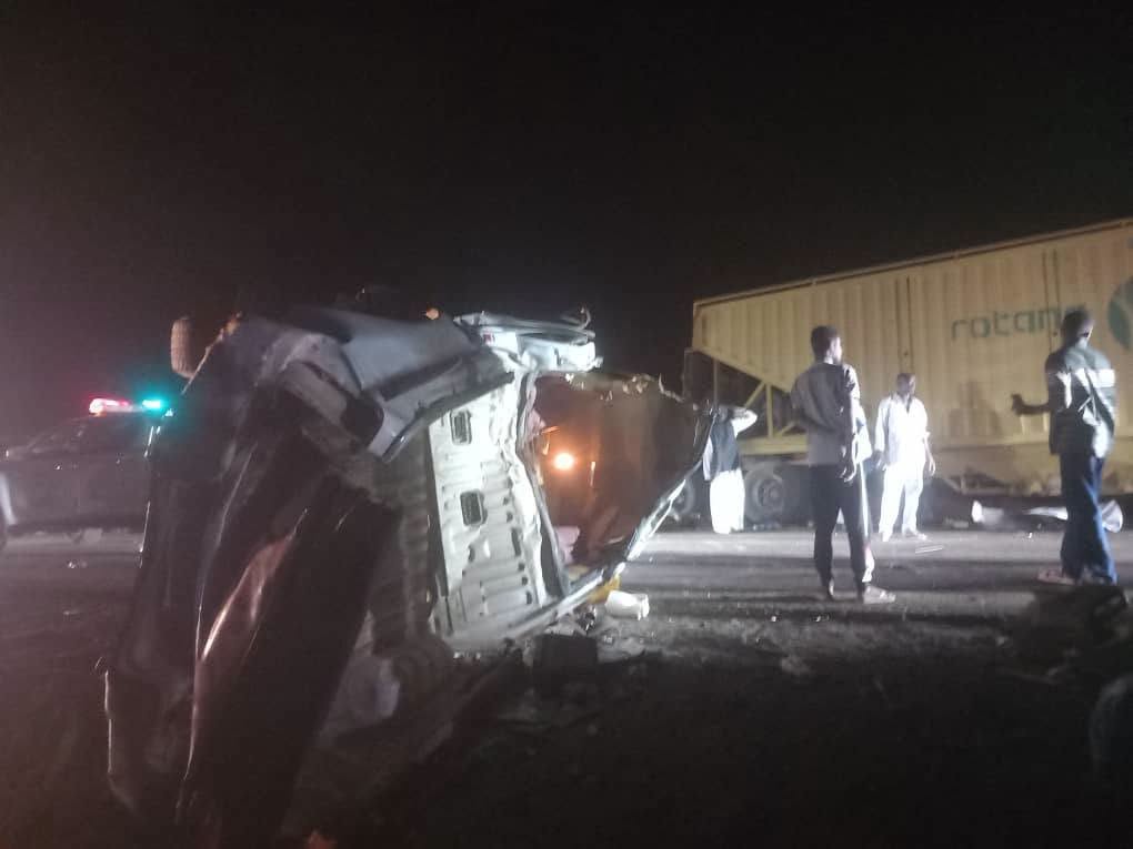 وفاة وإصابة 7 مواطنين ونجاة طفل في حادث مروري بطريق عطبرة بورتسودان  