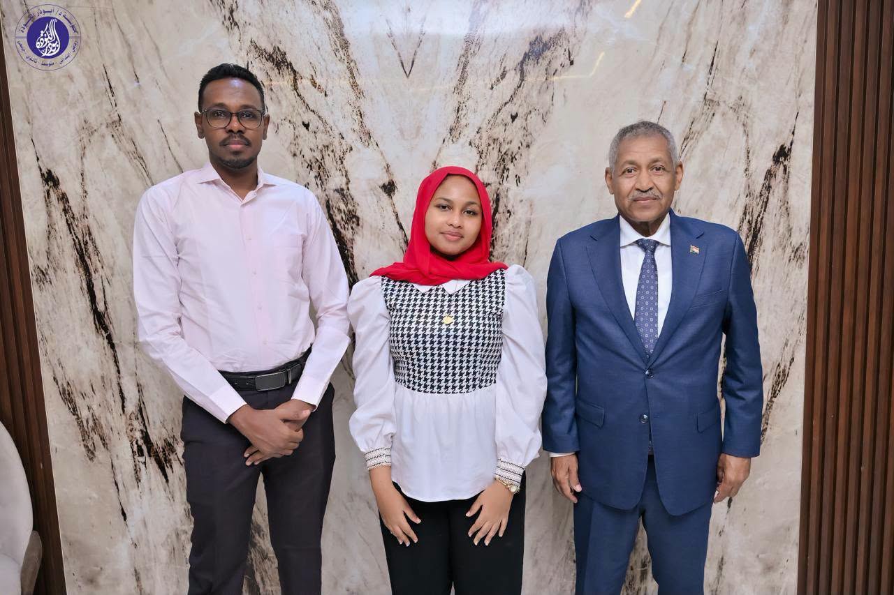 الطالبة تقى النور أولى الشهادة السودانية تكشف أسرار تفوقها  