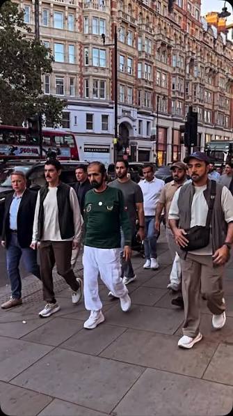شاب سوداني يصرخ في وجه محمد بن راشد  