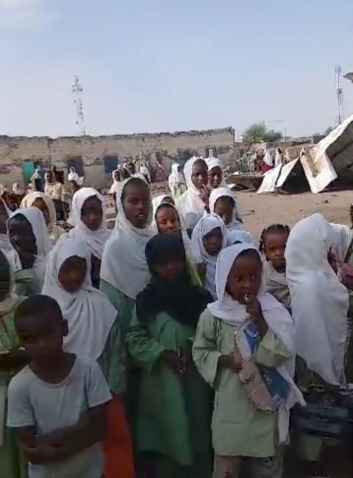 الامطار تسقط مدرستي ود الابيح في المناقل    