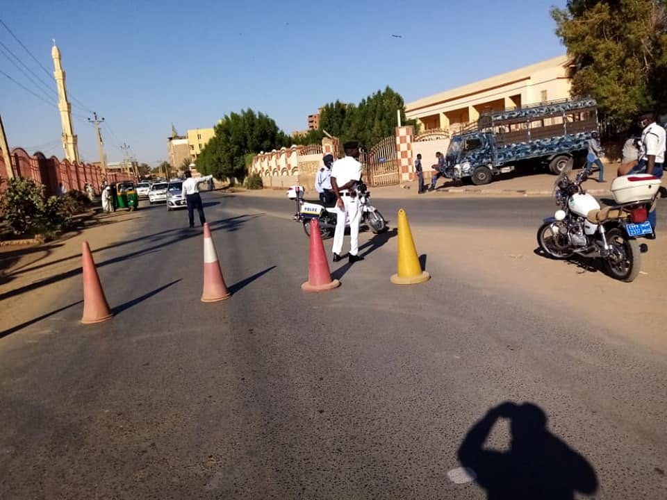الحكم على شخص قام بتصوير شرطي مرور بالغرامة 5 ملايين جنيه في سنار  