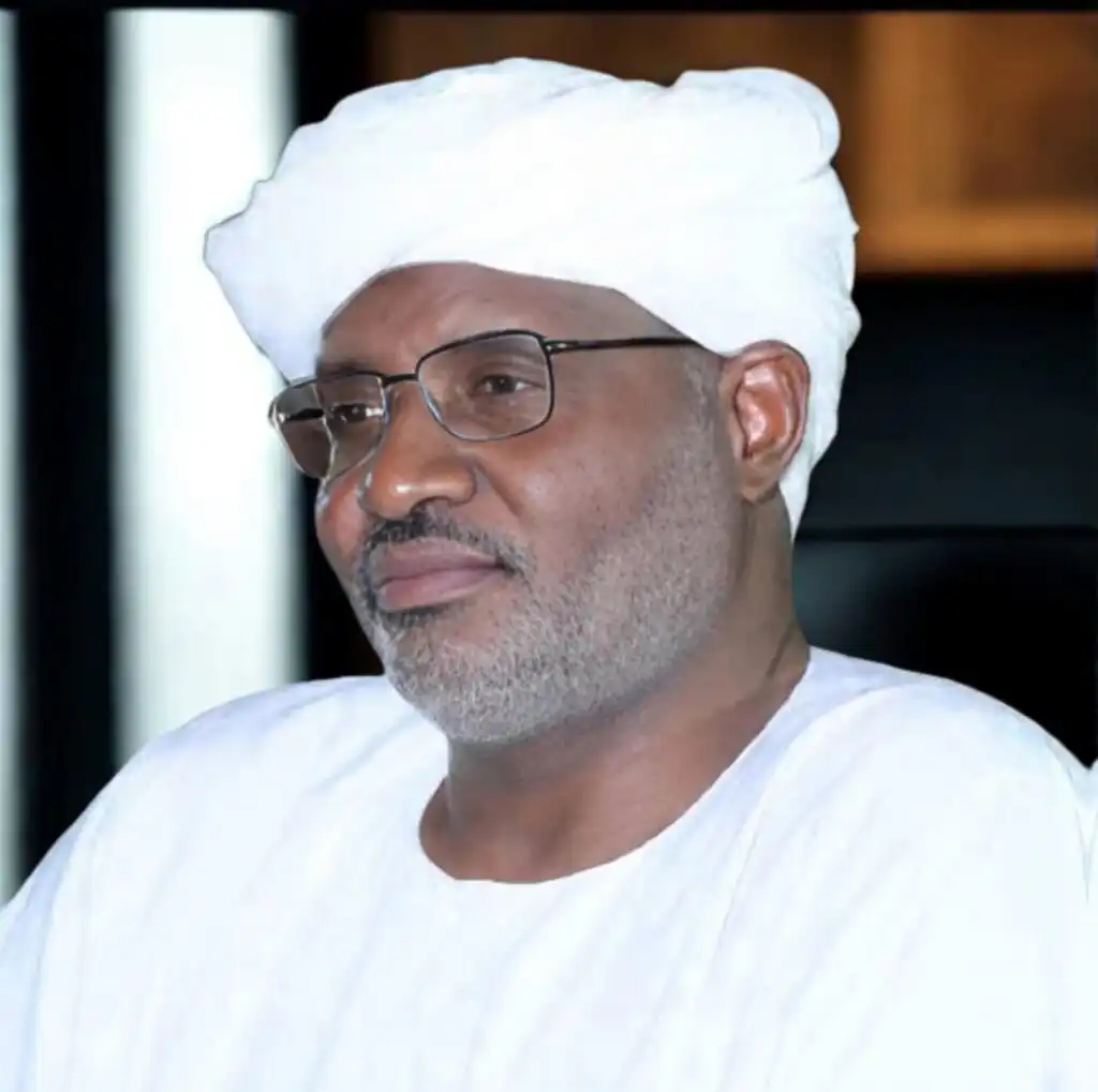 القبض على الصحفي عبدالماجد عبدالحميد ببلاغ من رئيس الوزراء  