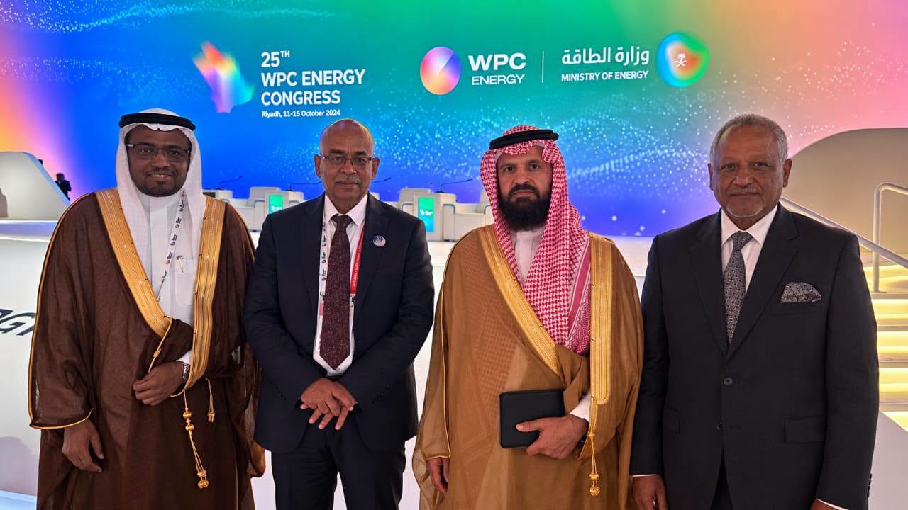 وزير الطاقة يبحث مع شركة أرامكو السعودية توفير إمدادات الوقود للسودان  