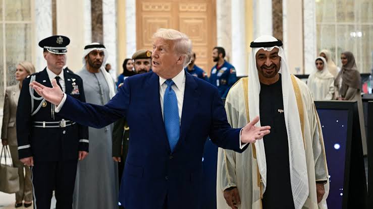 الإدارة الأمريكية تطالب الإمارات بوقف نباح أمجد طه ضد الرئيس ترامب  