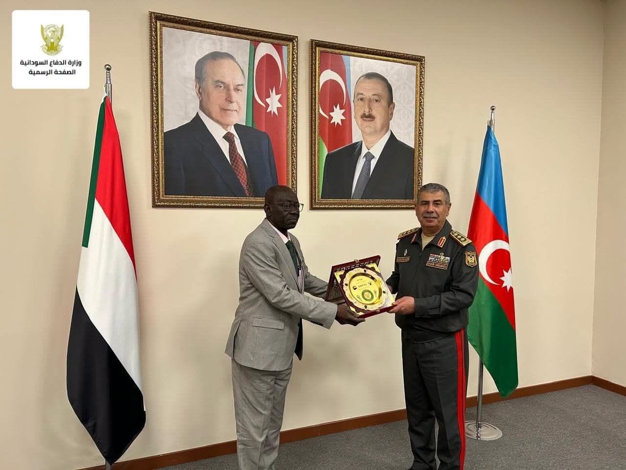 السودان يرفع مستوى التعاون العسكري والدفاعي مع أذربيجان  