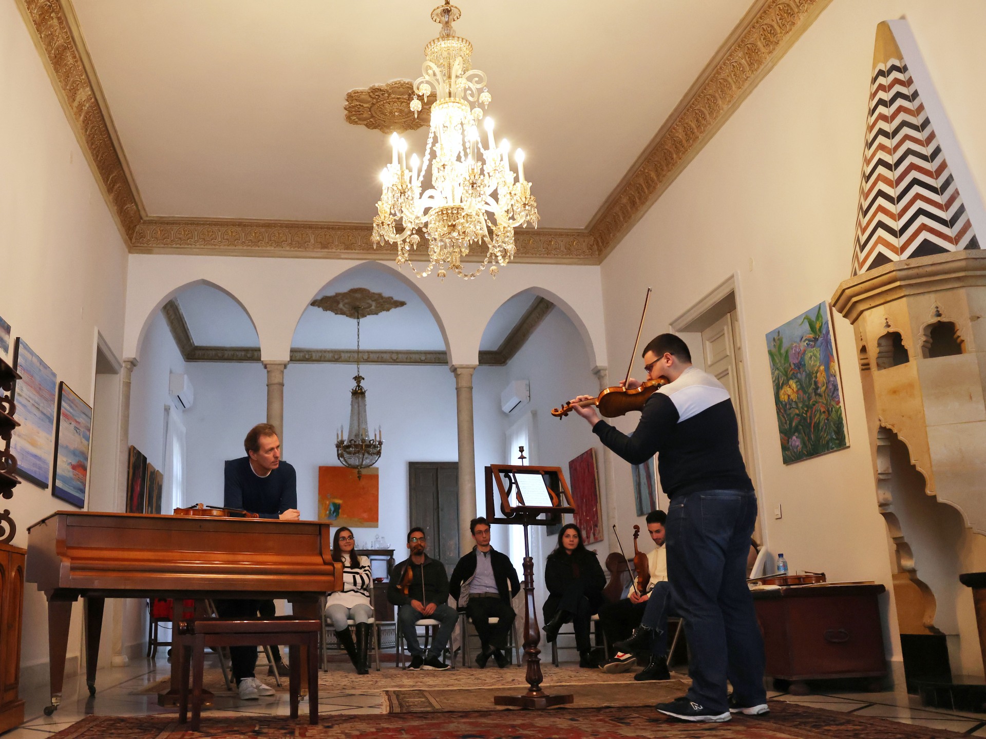 "بيت التباريس" في بيروت يفتح أبوابه للموسيقيين الشباب رغم الأزمة الاقتصادية