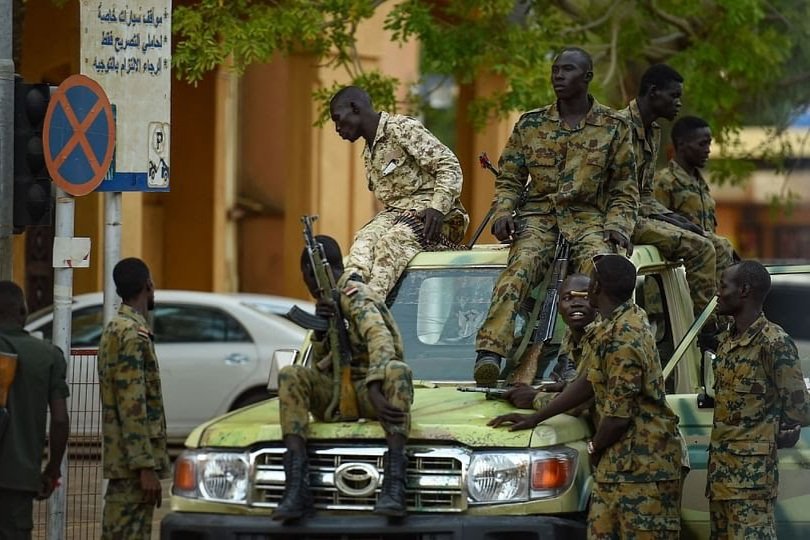 بعد اتهام أفراده بسرقه ممتلكات المواطنين.. الجيش السوداني يكشف تفاصيل ضبط شبكة إجرامية بقيادة رائد بالدعم السريع
