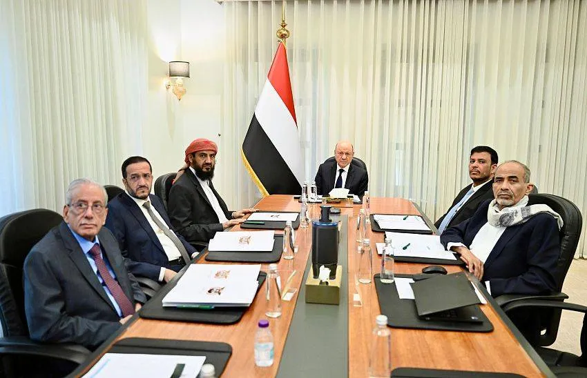 الرئاسي اليمني يوجه بتدابير رادعة ضد الحوثيين