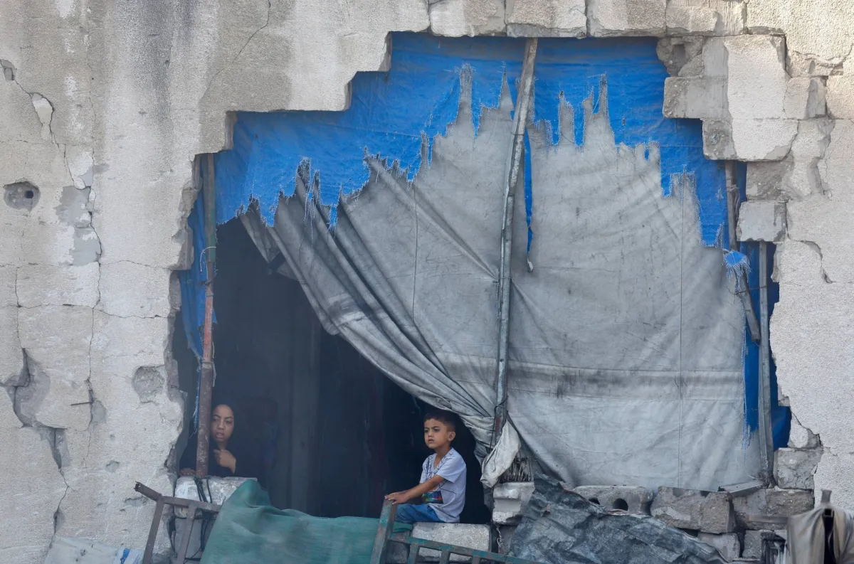 الغزيون محاصرون بمنازل تتهدم... ومنظومة صحية تنهار