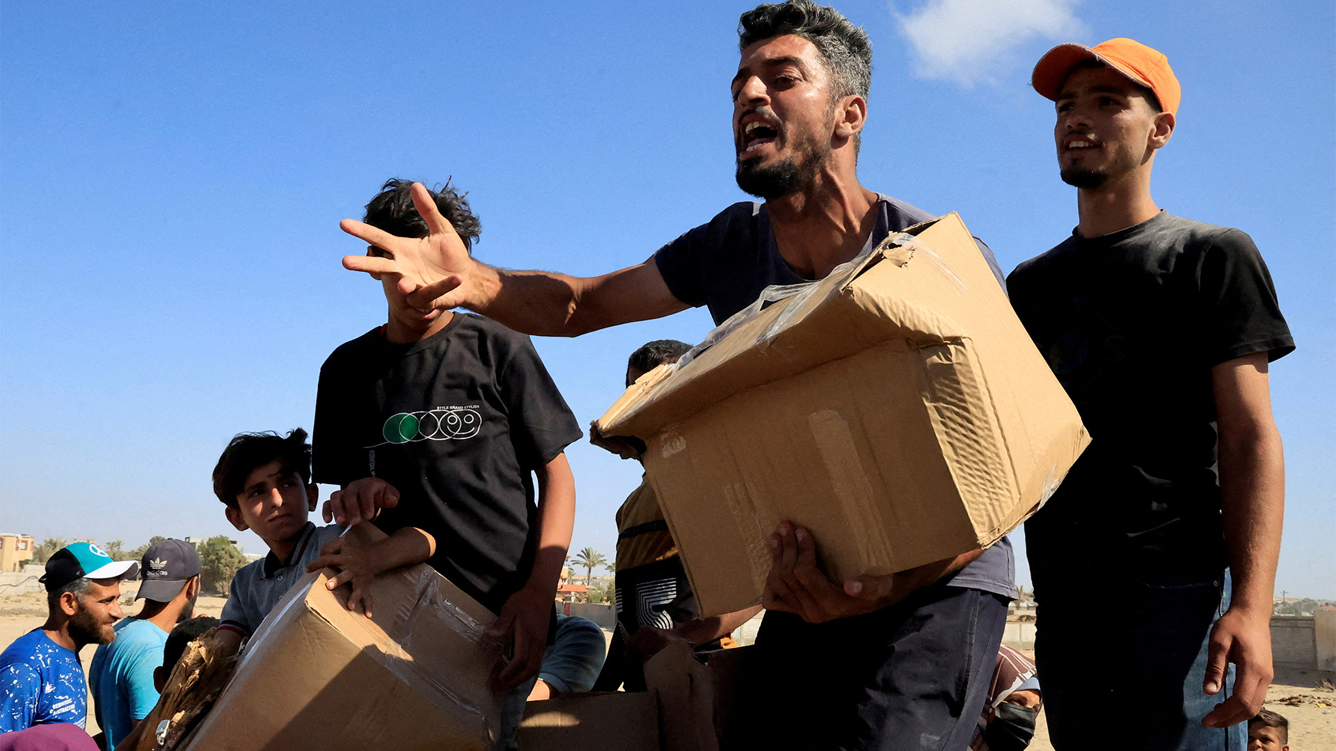 رغيف الخبز مقابل النزوح.. إسرائيل تهندس المجاعة لتهجير الفلسطينيين020 رغيف الخبز مقابل النزوح.. إسرائيل تهندس المجاعة لتهجير الفلسطينيين