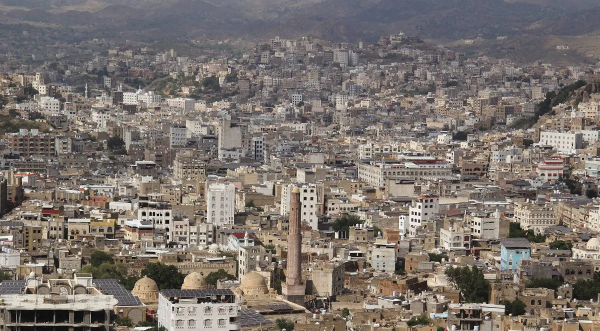 تصعيد الحوثيين يفاقم النزوح ويهدد الأمن الغذائي بتعز