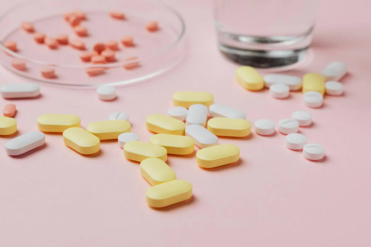 7 آثار جانبية محتملة لتناول مكملات الحديد يوميا