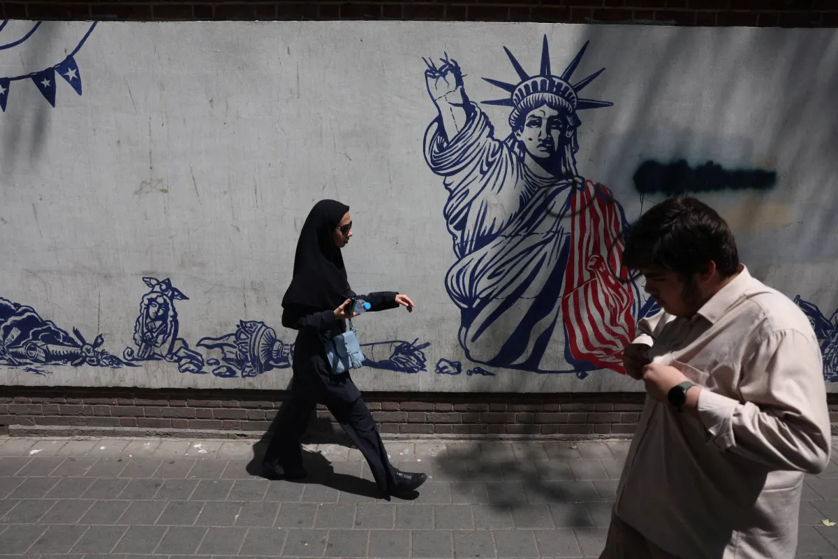 طهران تصف الضغوط الأميركية بـإرهاب دولة