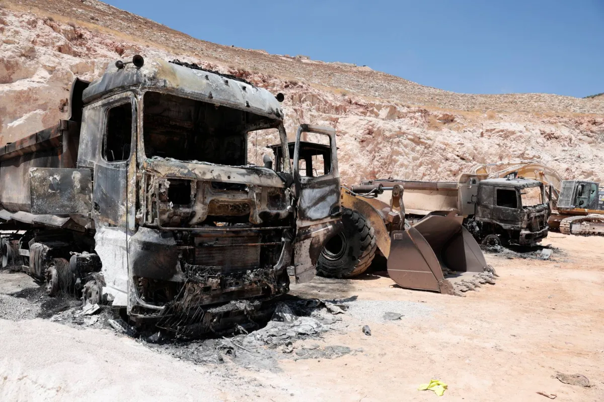 مستوطنون إسرائيليون يخطفون فتى وشابين فلسطينيين