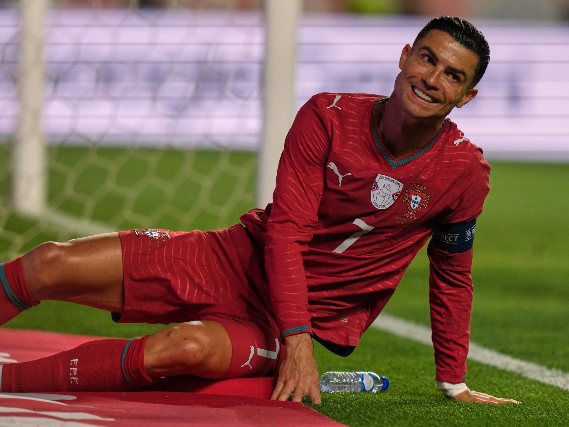هل يعاني بدنيا قبل كأس العالم رونالدو يجيب بسخرية