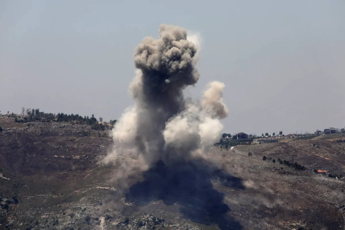مقتل ثلاثة أشخاص في غارة إسرائيلية قرب صور في جنوب لبنان