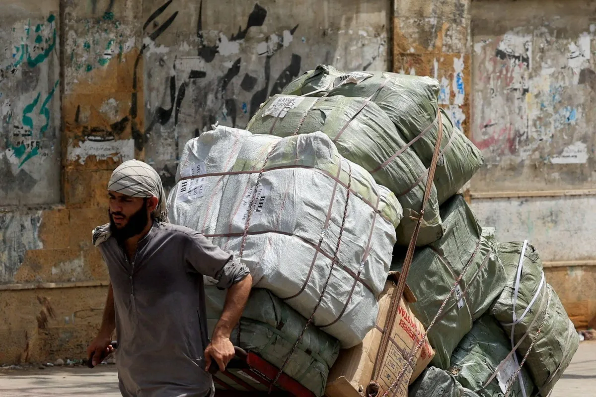 تحت أنظار صندوق النقد... باكستان تطرح موازنة متشددة لمواجهة تداعيات الطاقة والتضخم