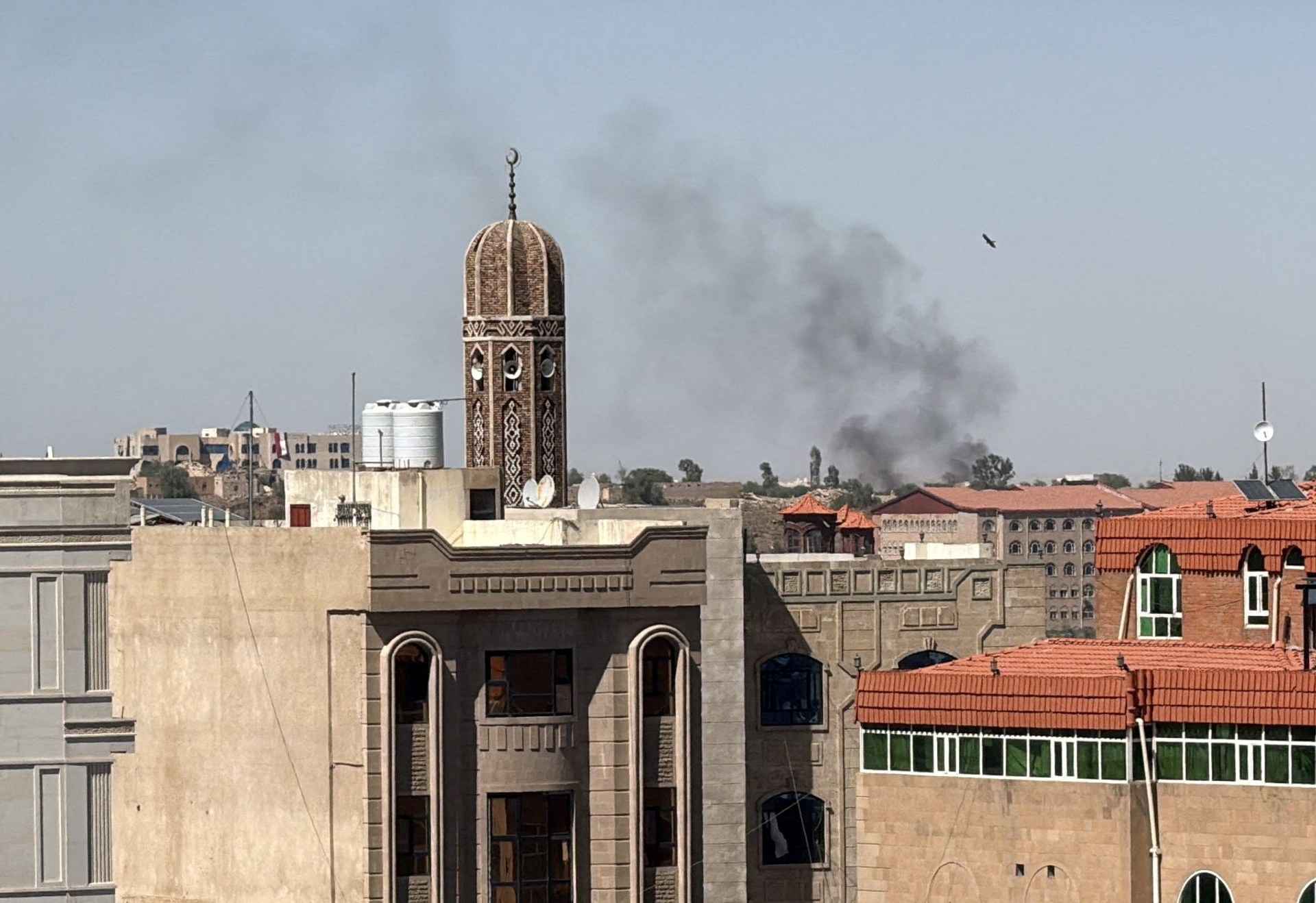 اليمن مباشر.. القوات الحكومية تعلن بدء معركة التحرير والتحالف يجدد دعمه