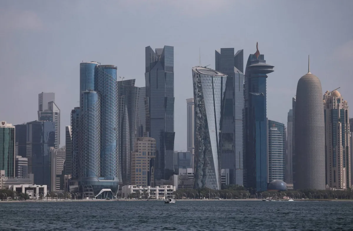 فيتش تبقي تصنيف قطر عند AA وترفعها من قائمة المراقبة السلبية