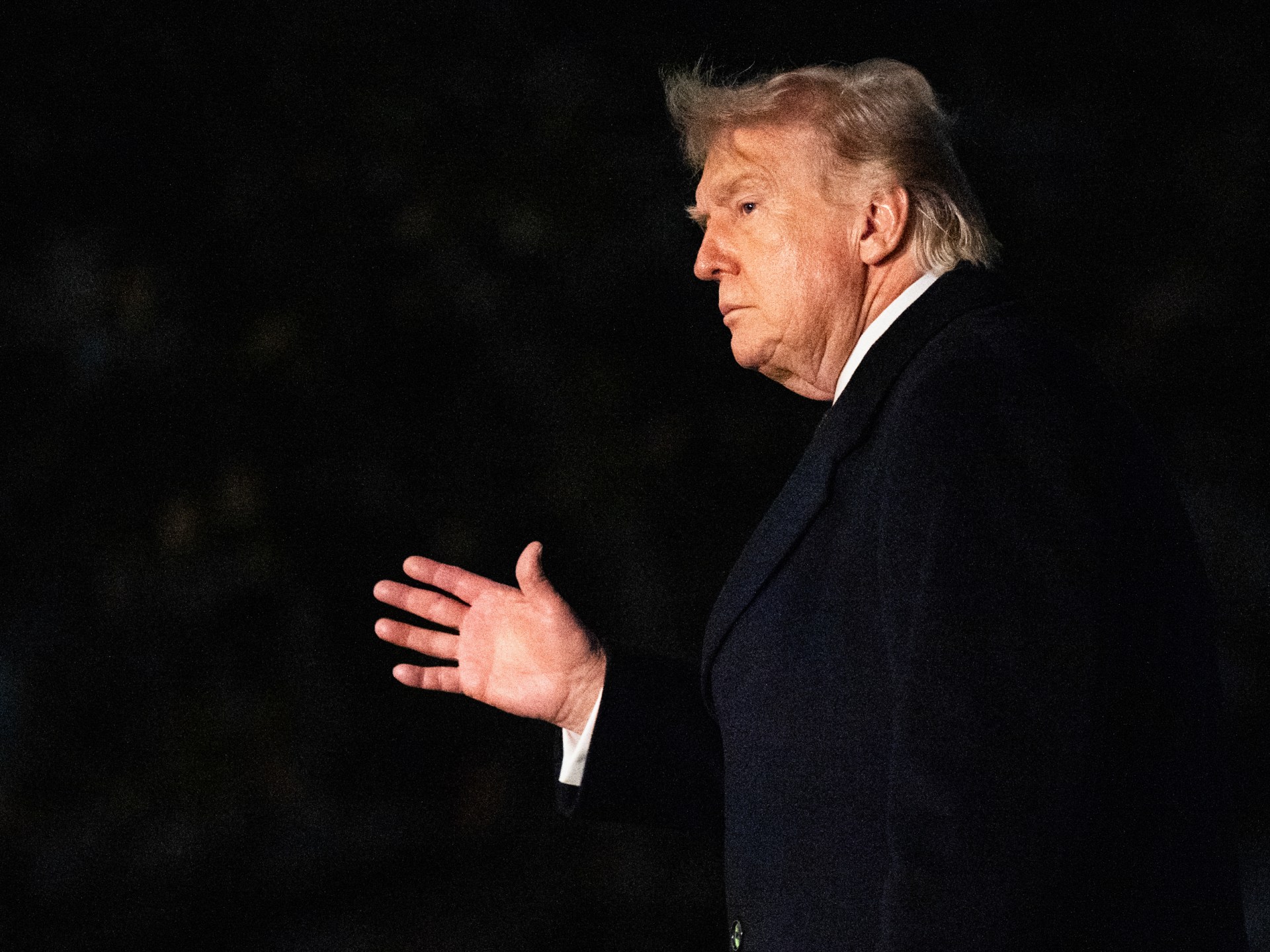 واشنطن بوست: هذا هو الحل الوحيد لأزمة مضيق هرمز