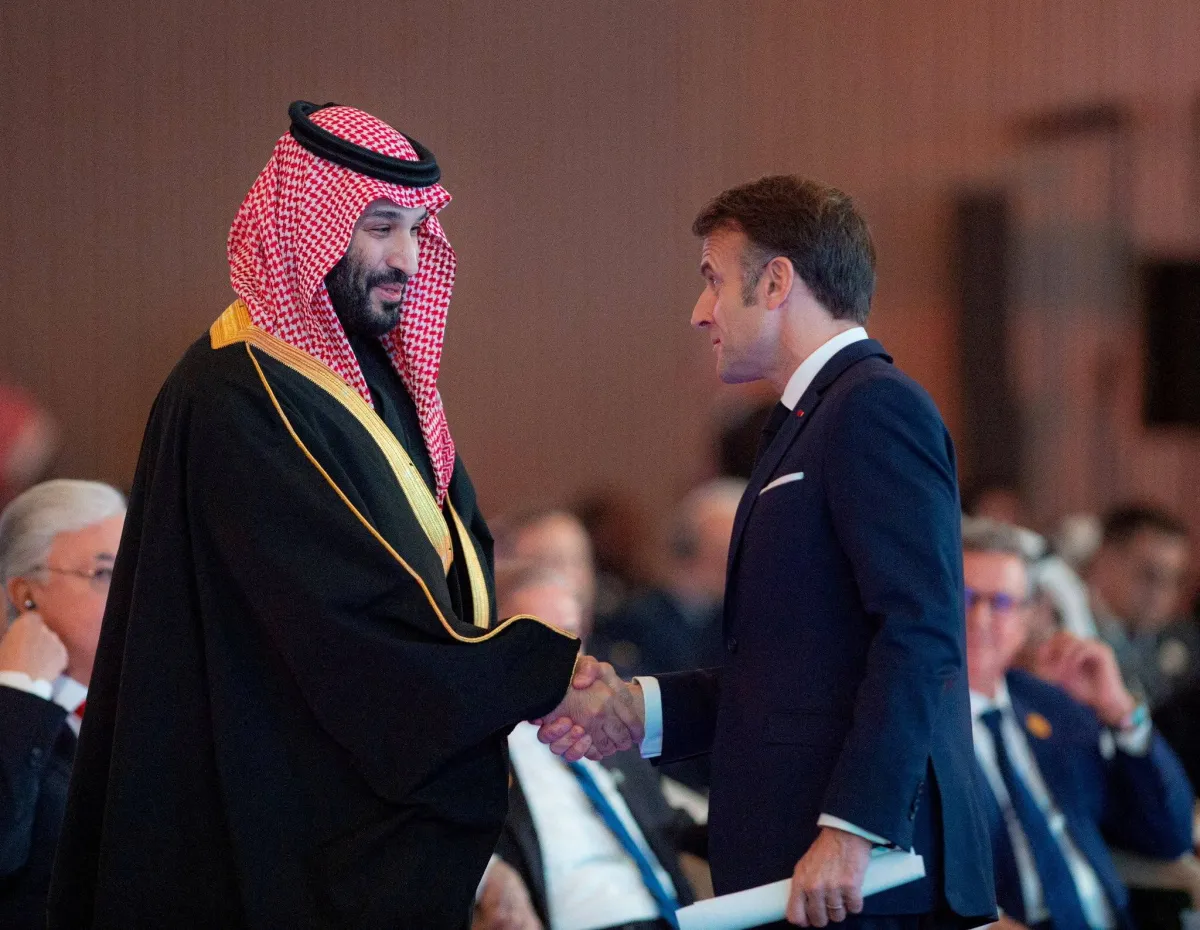 السعودية وفرنسا للبحث عن طرق جديدة للأمن والطاقة