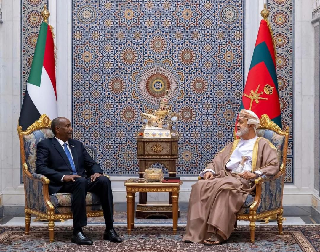 البرهان والسلطان هيثم يعقدان مباحثات ثنائية بمسقط.. تفاصيل  