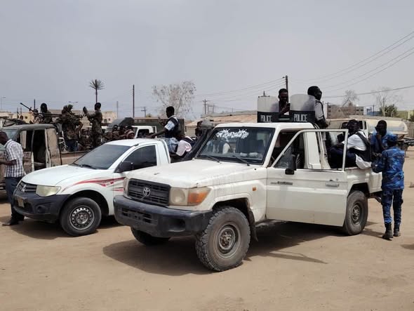 بعد تصوير مواقع وتحركات لقوات الجيش.. السلطات في السودان تلقي القبض على متعاون خطير