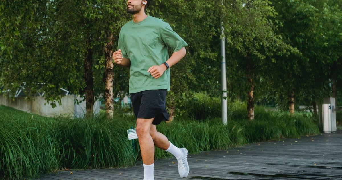 6 خطوات لتخفيف الإحساس بالتخمة بعد الإفطار020 6 خطوات لتخفيف الإحساس بالتخمة بعد الإفطار