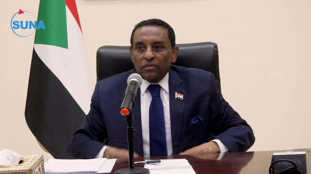 عاجل: رئيس وزراء السودان يصدر قرارا بشأن السلع الغذائية