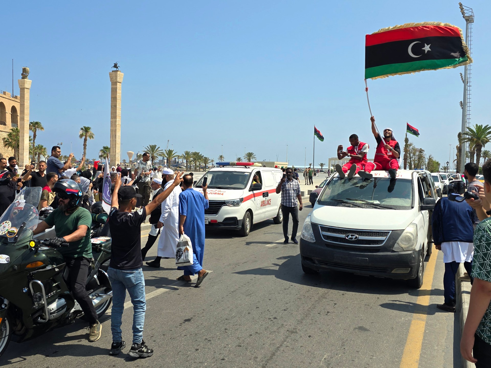 سلطات شرق ليبيا تحاصر قافلة الصمود وتشترط إجراءات قانونية020 سلطات شرق ليبيا تحاصر قافلة الصمود وتشترط إجراءات قانونية