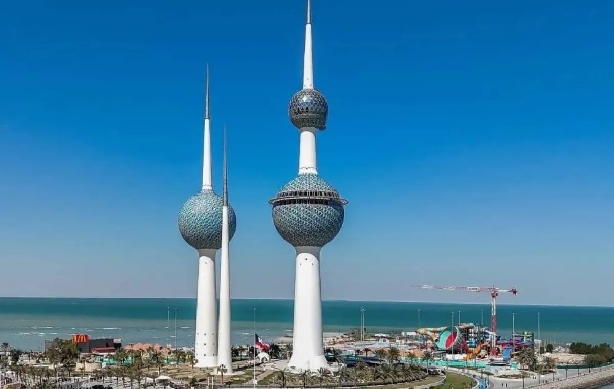 الكويت تحمل إيران تداعيات وعواقب استهداف منشآتها