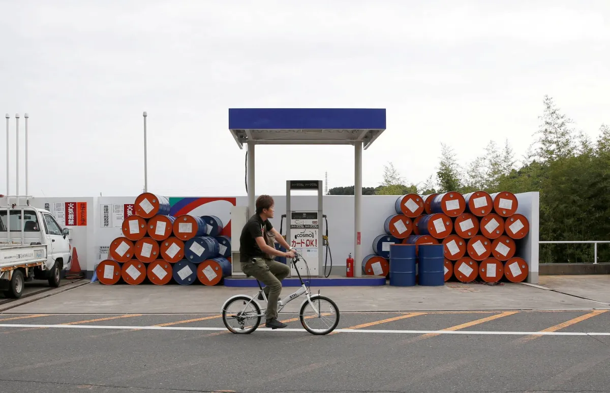 اليابان تبدأ الإفراج عن احتياطياتها النفطية الاستراتيجية