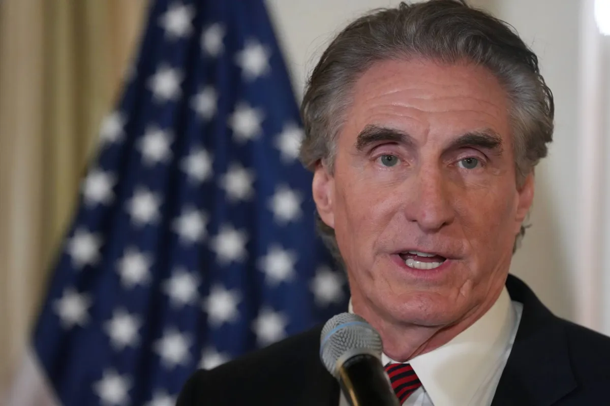 بورغوم: إدارة ترمب بحثت التدخل في سوق عقود النفط الآجلة لكبح الأسعار