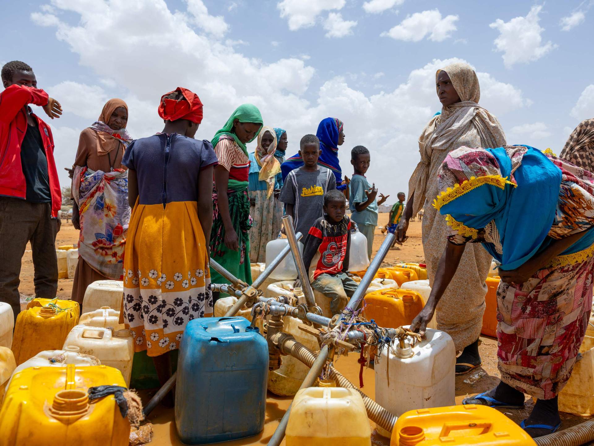 55 ألف سوداني يدخلون تشاد جراء تصاعد العنف شمال دارفور020 55 ألف سوداني يدخلون تشاد جراء تصاعد العنف شمال دارفور